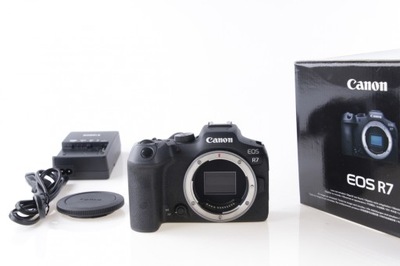 Canon EOS R7 korpus czarny, przebieg 16571 zdjęć