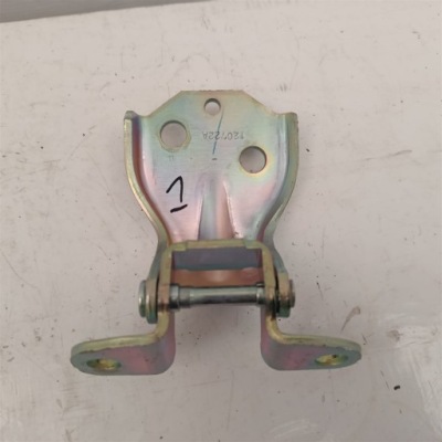 Петля дверь перед isuzu d max 98105297 фото №1