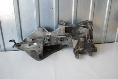 Кронштейн генератора audi a4 b8 2.0 tdi 03l903143h фото №1