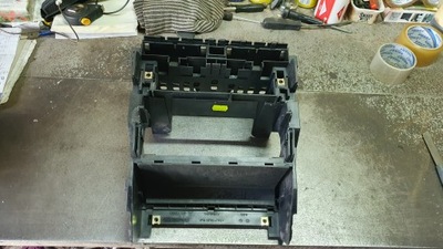 Audi a4 b6 - рамка каркас консоли радио 8e0858005e фото №1