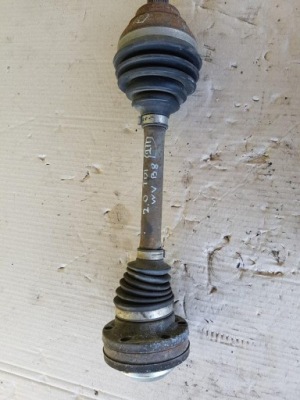 Приводной вал левый перед 2.0tdi vw passat b8 3q0407271n фото №1