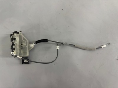 Peugeot 2008 ii замок дверь правый задний  задний psa 305593 фото №1