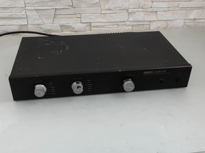 QED A-230SA Audiofilski wzmacniacz stereo