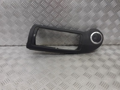 Решётка правая обдув dacia sandero 1.4 8200739446 фото №1