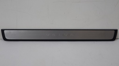 Volvo xc40 молдинг накладка поріг перед 32289844 фото №1