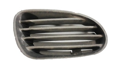 Mitsubishi carisma решётка заглушка бампера правая фото №1