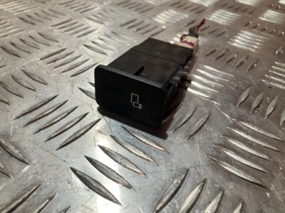 Панель разъём port usb c mercedes eqb x243 фото №1