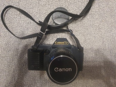 Canon T 70+FD 35-70 mm 1: 3.5 - 4.5