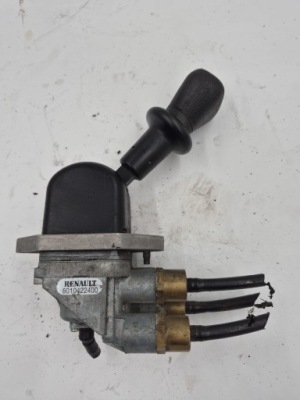 Renault premium 426 04r важіль клапан гальма ручного 5010422400 фото №1