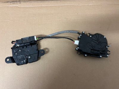 Bmw 2 f45 замок кришки задня 7348530 7348531 фото №1