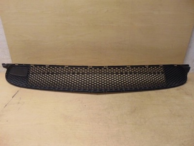 Решітка w бампер середня mercedes w177 фото №1