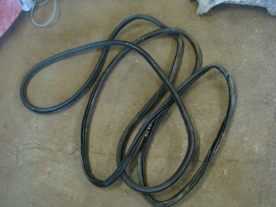 Audi a1 8x прокладка левая перед 5 дверь фото №1