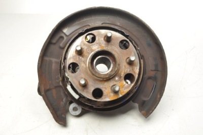 Lexus is 3 поворотний кулак правий задній фото №1