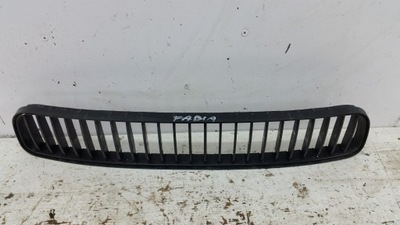Skoda fabia ii roomster решітка бампера фото №1