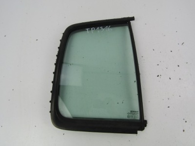 Renault clio 2 скло трикутне двері задній правий фото №1