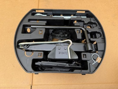 Peugeot 208 ii домкрат набор ремонтный фото №1