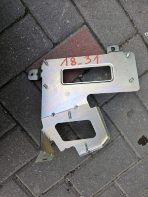 Кронштейн усилитель alfa stelvio qv a611 9m1 фото №1