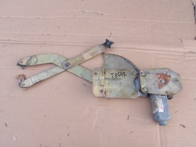 Моторчик стекло правый задняя mercedes w201 фото №1