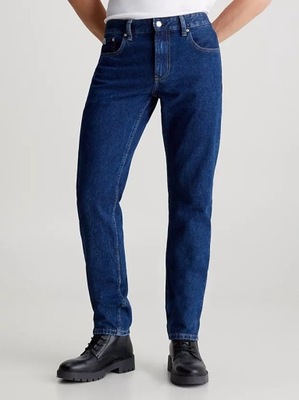Calvin Klein Jeans spodnie J30J324812 1BJ granatowy 33/32