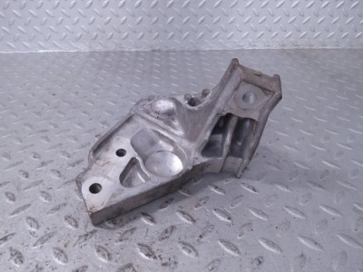 Кронштейн двигателя suzuki swift iii 1165152r00 фото №1