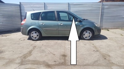 Стекло дверная правая перед renault grand scenic ii фото №1