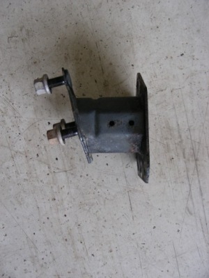 Зона бампера кронштейн land cruiser v8 200 левая фото №1