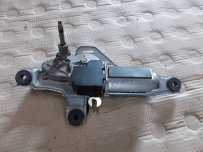 Toyota rav4 ii моторчик двірники кришки задня фото №1