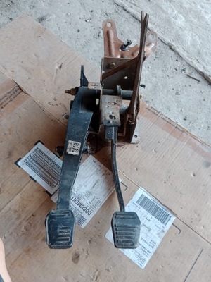 Педаль зчеплення гальма ford mondeo mk3 2.0 tddi фото №1