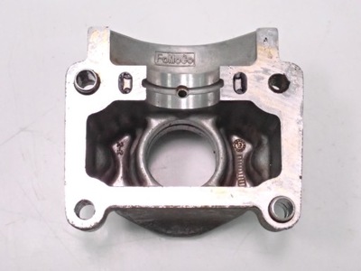 Патрубок крышки распределительного вала ford fiesta mk7 фото №1