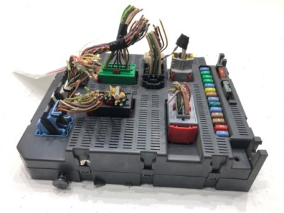 Модуль bsi peugeot 308 i 9663798180 хетчбек 07-16 блок керування фото №1