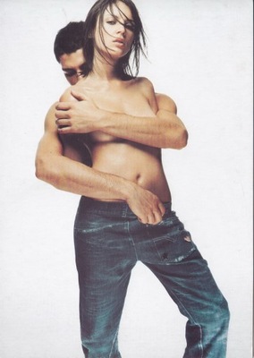 AKT - NAGA KOBIETA - WŁOCHY