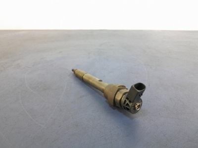 Bmw 5 f10 f11 2.0 d форсунка 7810702-02 фото №1