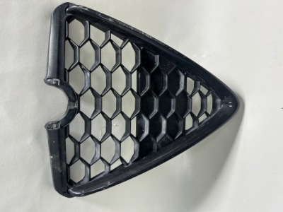 Alfa romeo giulietta lift решітка радіатора решітка радіатора бампера перед передній 156109980 фото №1