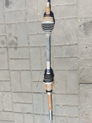 Peugeot 3008 ii 1.2 thp приводной вал правая 9819435780 фото №1