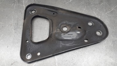 8200496147 SOPORTE KOLYSKI DERECHA RENAULT TWINGO II GT  