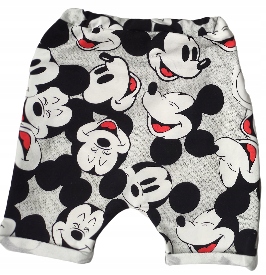 Krótkie spodenki Myszka Mickey na jasnym r. 104