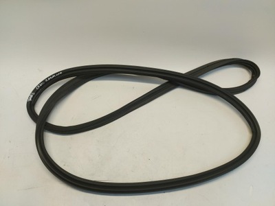 Toyota yaris cross прокладка багажника фото №1