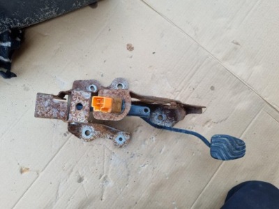 Педаль гальма nissan qashqai ii j11 465014ea2b фото №1