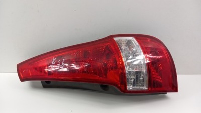 Hyundai i30 kombi лампа задня права фото №1