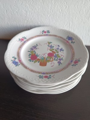 KOMPLET 6 TALERZY DESEROWYCH