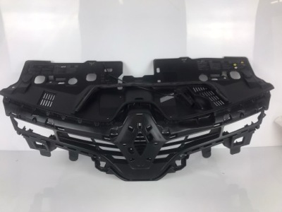 Renault clio iv решётка радиатора решётка бампера перед 12-16 фото №1