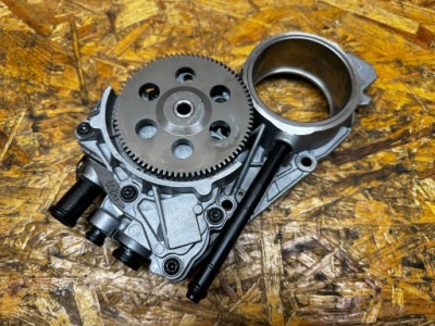 Насос оливи масляна s-tronic audi v03826582gd15 фото №1