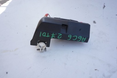 Клема плюсова 4f0915459 чорні audi a6 c6 фото №1