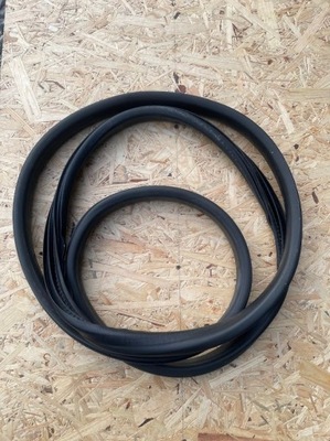 Прокладка двері renault fluence / fluence z.e. правий задня оригінальний номер 769230016r фото №1