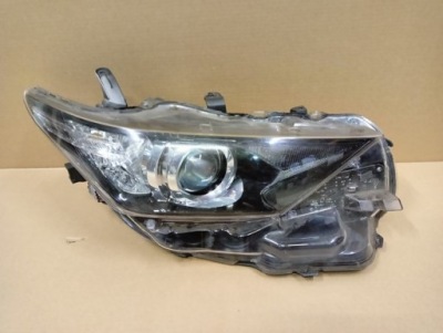 Фара правий фара правий toyota auris 2 2 led рестайлінг  15- фото №1