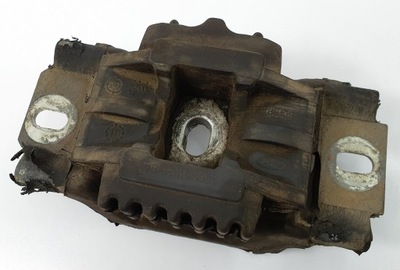 ПОДУШКА КОРОБКИ FORD FIESTA MK6 2S61-7M121-BA фото