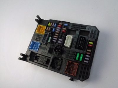 Коробка модуль bsi peugeot 5008 ii 2017- фото №1