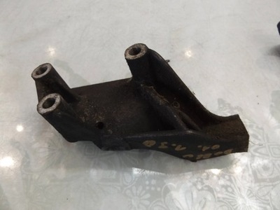 Doblo i 1,9d кронштейн двигателя 4674454 фото №1