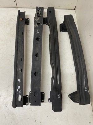 Audi q2 балка бампера задня фото №1