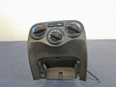 Kia rio ii панель рамка кондиционера обдув фото №1